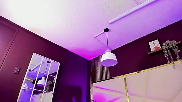 Snapshot of April_bowie chatting on October 2025 03:13:01 PM April bowie online show from October 2025 03:13:01 PM