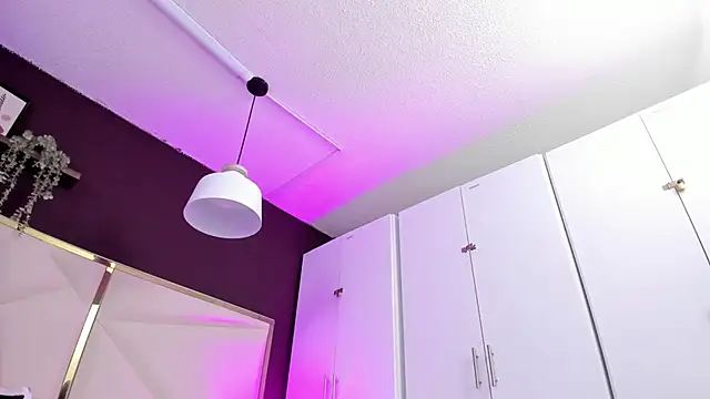 Snapshot of April_bowie chatting on November 2025 11:09:01 AM April bowie online show from November 2025 11:09:01 AM