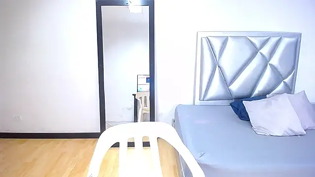 exotic karmella online show from October 2025 08:31:01 PM