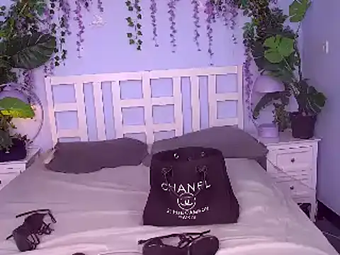 FerrariRedxBabestation online show from March 2025 03:41:02 AM