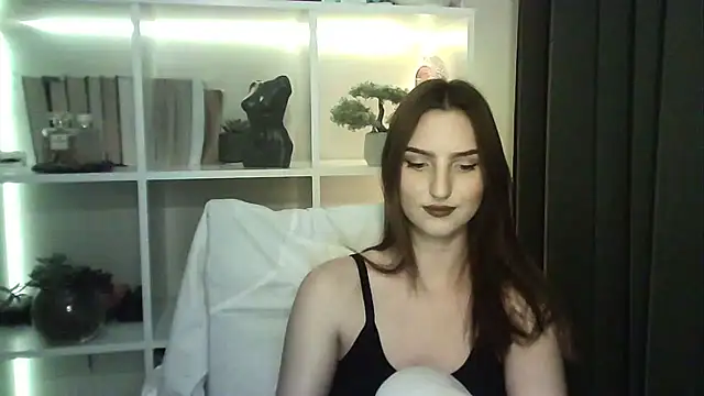 X Alisa online show from November 2025 06:40:02 PM