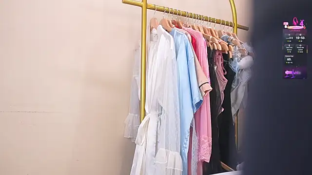 Snapshot of katlyn_martins chatting on November 2025 06:40:02 PM katlyn martins online show from November 2025 06:40:02 PM