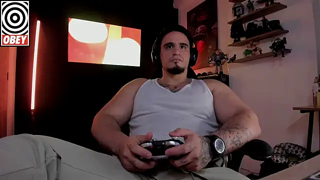 Snapshot of kingbear777 chatting on November 2025 07:30:02 AM kingbear777 online show from November 2025 07:30:02 AM