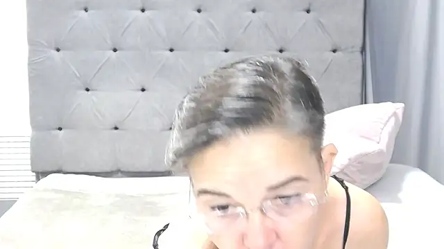 StaceyDarling online show from October 2025 04:39:01 PM