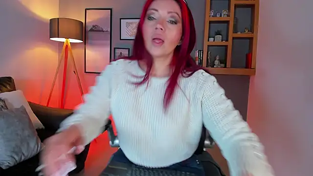 Snapshot of helenaduque_ chatting on September 2025 09:20:01 AM helenaduque online show from September 2025 09:20:01 AM