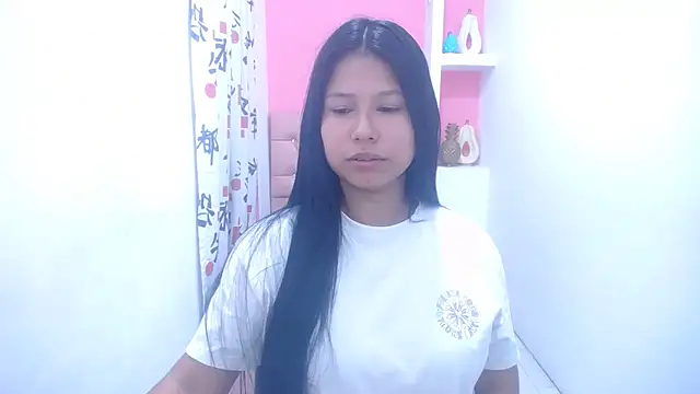 Snapshot of Letty_Plugxo chatting on January 2025 01:48:01 PM Letty Plugxo online show from January 2025 01:48:01 PM