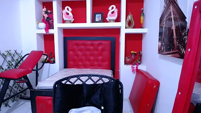 Snapshot of Letty_Plugxo chatting on September 2025 12:05:01 PM Letty Plugxo online show from September 2025 12:05:01 PM