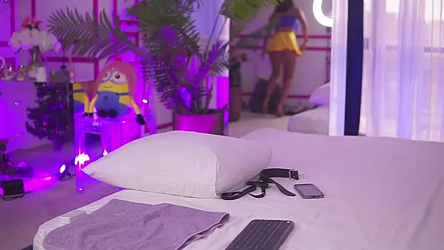 MissMooon online show from December 2024 08:58:02 AM