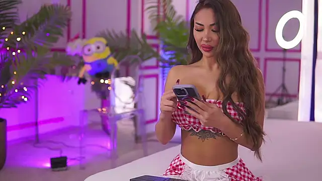 MissMooon online show from January 2025 09:30:01 AM