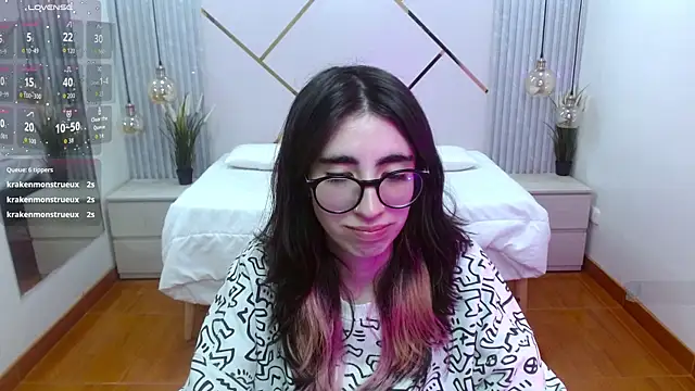 LenaRoses online show from October 2025 08:32:02 PM