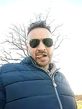 Snapshot of gilera250s chatting on December 2024 01:00:02 PM gilera250s online show from December 2024 01:00:02 PM