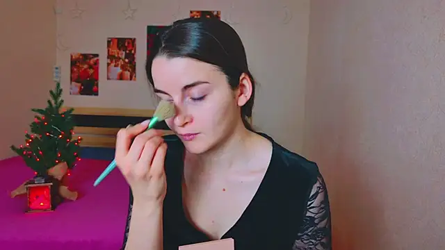 Miss Arwen online show from December 2024 02:19:02 AM