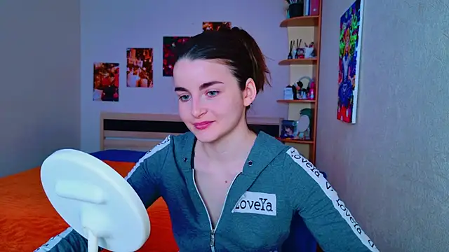 Miss Arwen online show from March 2025 06:04:02 AM