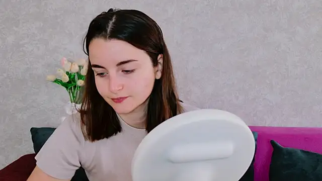 Miss Arwen online show from September 2025 05:09:01 AM