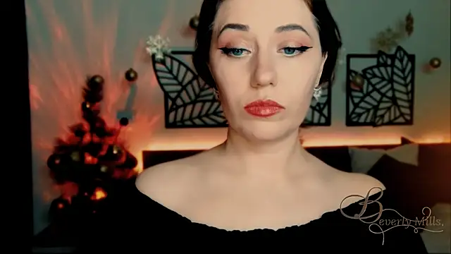 Snapshot of MissBeverlyMills chatting on January 2025 05:49:01 PM MissBeverlyMills online show from January 2025 05:49:01 PM