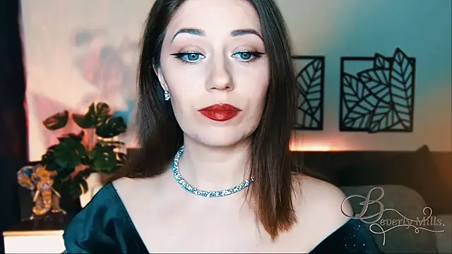 Snapshot of MissBeverlyMills chatting on February 2025 10:06:02 AM MissBeverlyMills online show from February 2025 10:06:02 AM