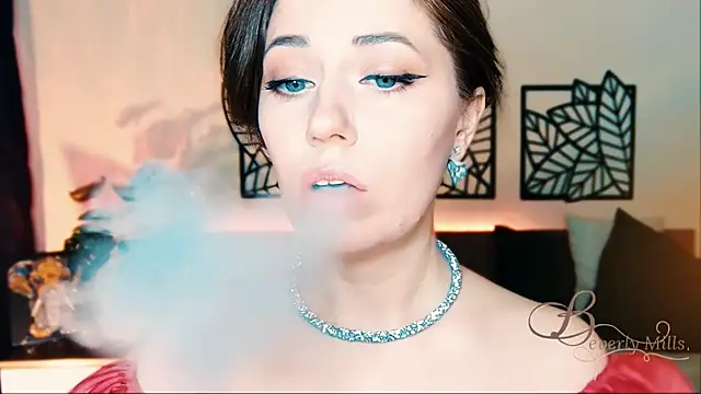 Snapshot of MissBeverlyMills chatting on March 2025 12:55:02 PM MissBeverlyMills online show from March 2025 12:55:02 PM