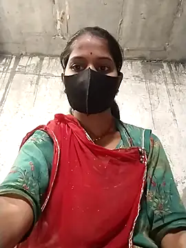 Snapshot of Anushka_Ji chatting on October 2025 04:35:02 AM Anushka Ji online show from October 2025 04:35:02 AM