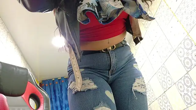 Snapshot of Lina23_ chatting on October 2025 01:45:02 PM Lina23 online show from October 2025 01:45:02 PM