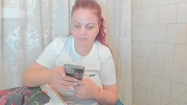 Snapshot of Adelamilfsex chatting on December 2024 05:00:01 PM Adelamilfsex online show from December 2024 05:00:01 PM