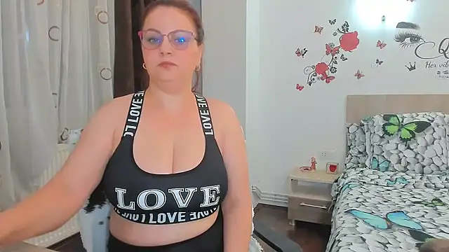 Snapshot of Adelamilfsex chatting on October 2025 06:38:02 PM Adelamilfsex online show from October 2025 06:38:02 PM