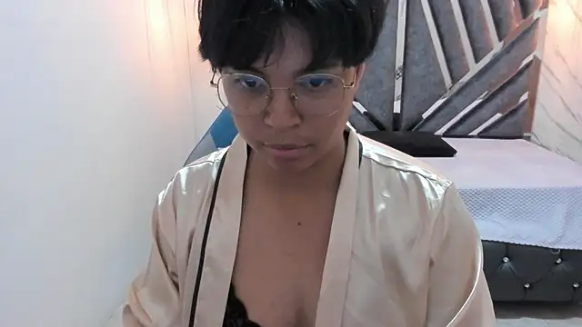 Snapshot of Emmapark_ chatting on February 2025 06:48:01 PM Emmapark online show from February 2025 06:48:01 PM