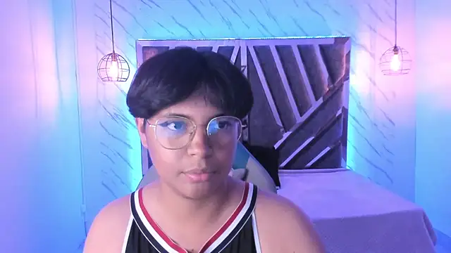 Snapshot of Emmapark_ chatting on February 2025 01:15:01 AM Emmapark online show from February 2025 01:15:01 AM