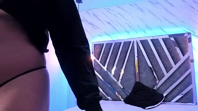 Snapshot of Emmapark_ chatting on February 2025 10:09:01 PM Emmapark online show from February 2025 10:09:01 PM