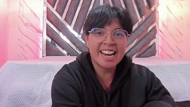 Snapshot of Emmapark_ chatting on February 2025 01:10:01 AM Emmapark online show from February 2025 01:10:01 AM