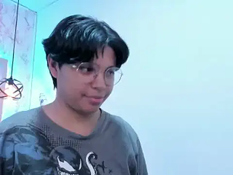 Snapshot of Emmapark_ chatting on February 2025 01:00:02 AM Emmapark online show from February 2025 01:00:02 AM