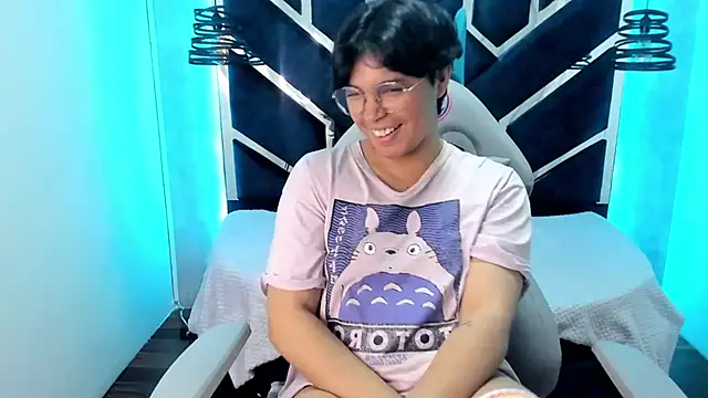 Snapshot of Emmapark_ chatting on February 2025 05:07:02 PM Emmapark online show from February 2025 05:07:02 PM