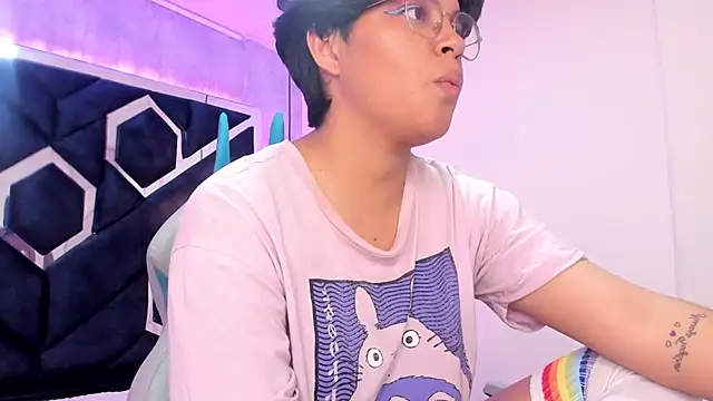 Snapshot of Emmapark_ chatting on February 2025 11:14:02 PM Emmapark online show from February 2025 11:14:02 PM