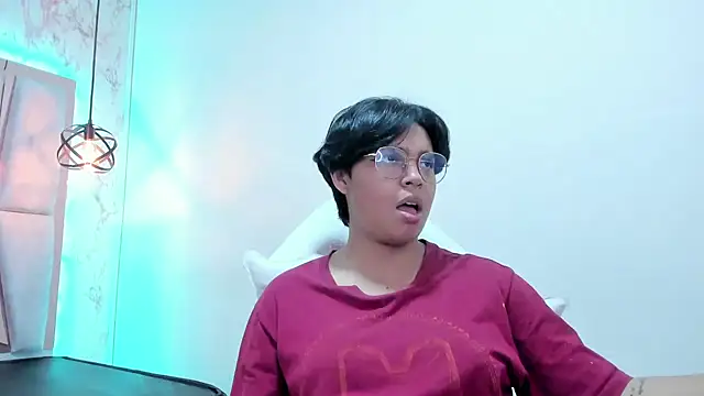 Snapshot of Emmapark_ chatting on March 2025 01:05:01 AM Emmapark online show from March 2025 01:05:01 AM