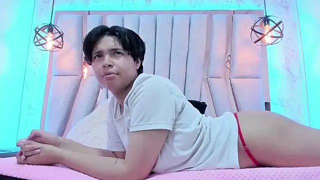 Snapshot of Emmapark_ chatting on March 2025 03:58:02 AM Emmapark online show from March 2025 03:58:02 AM