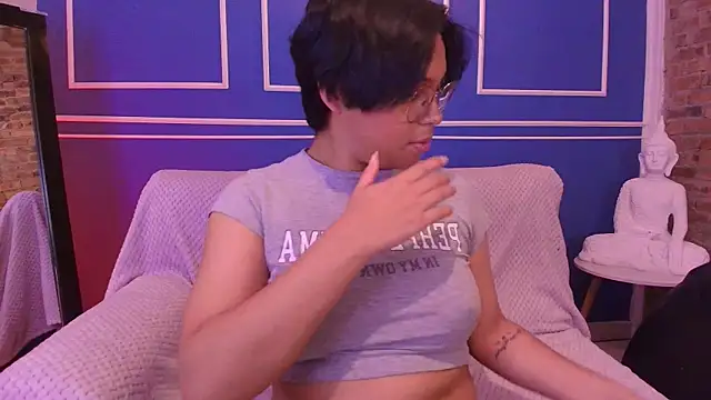 Snapshot of Emmapark_ chatting on October 2025 02:11:02 AM Emmapark online show from October 2025 02:11:02 AM