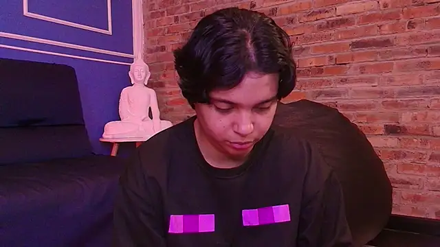 Snapshot of Emmapark_ chatting on November 2025 02:37:02 PM Emmapark online show from November 2025 02:37:02 PM