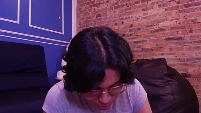 Snapshot of Emmapark_ chatting on November 2025 06:40:02 PM Emmapark online show from November 2025 06:40:02 PM