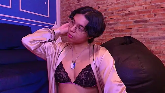 Snapshot of Emmapark_ chatting on November 2025 03:45:01 PM Emmapark online show from November 2025 03:45:01 PM