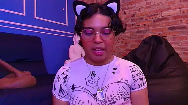 Snapshot of Emmapark_ chatting on November 2025 07:16:02 PM Emmapark online show from November 2025 07:16:02 PM