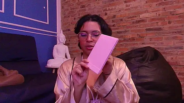 Snapshot of Emmapark_ chatting on December 2025 07:09:01 PM Emmapark online show from December 2025 07:09:01 PM