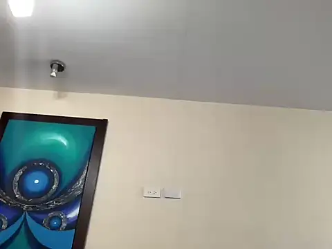 Snapshot of littlelatinhunter chatting on October 2025 11:44:02 AM littlelatinhunter online show from October 2025 11:44:02 AM