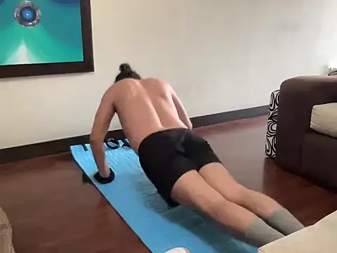 Snapshot of littlelatinhunter chatting on November 2025 12:16:02 PM littlelatinhunter online show from November 2025 12:16:02 PM