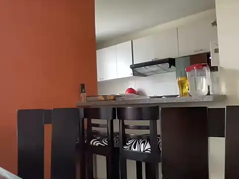 Snapshot of littlelatinhunter chatting on November 2025 11:21:02 AM littlelatinhunter online show from November 2025 11:21:02 AM