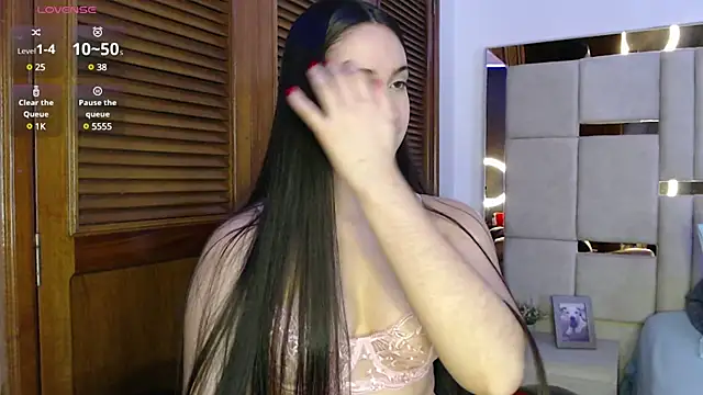 sofiaduque 26 online show from December 2024 11:57:02 PM