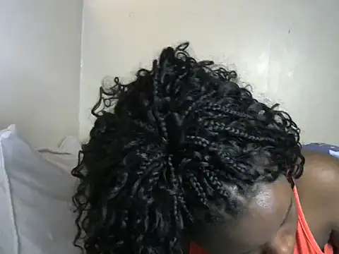 Snapshot of Novah_ chatting on October 2025 02:06:02 PM Novah online show from October 2025 02:06:02 PM