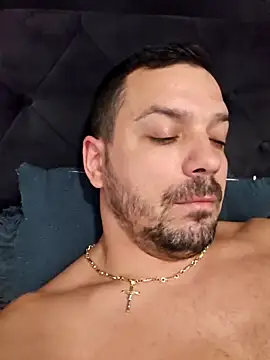 Mitzatb4u online show from November 2025 03:00:02 PM