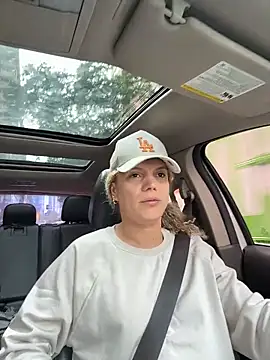 Georgiafox online show from November 2025 02:05:02 PM