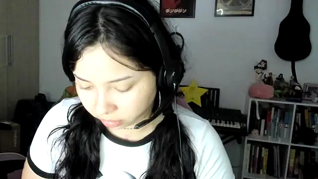 KimieCole online show from December 2025 11:34:02 PM