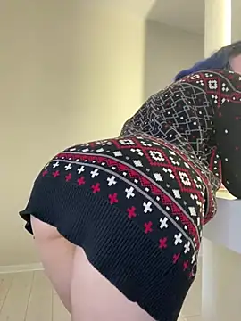 Snapshot of Erotic_Synth_Goddess chatting on December 2024 11:29:01 AM Erotic Synth Goddess online show from December 2024 11:29:01 AM