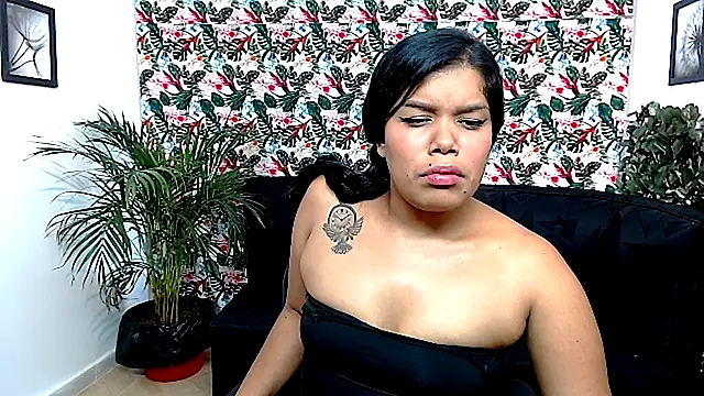 Snapshot of Wendy_Hot_ chatting on December 2024 05:42:01 AM Wendy Hot online show from December 2024 05:42:01 AM